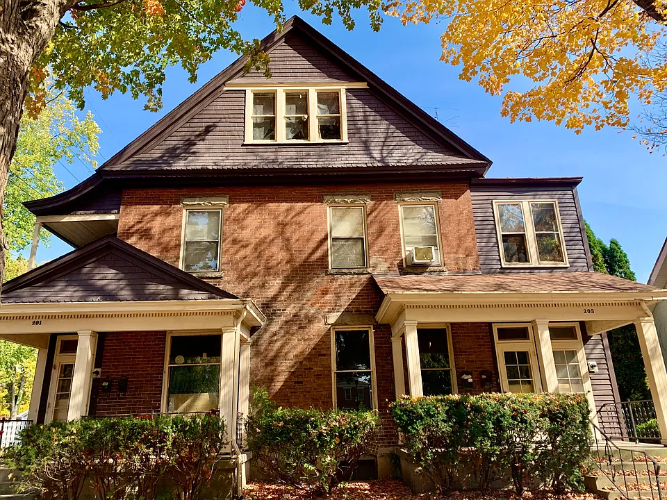 201 S 10th St #1