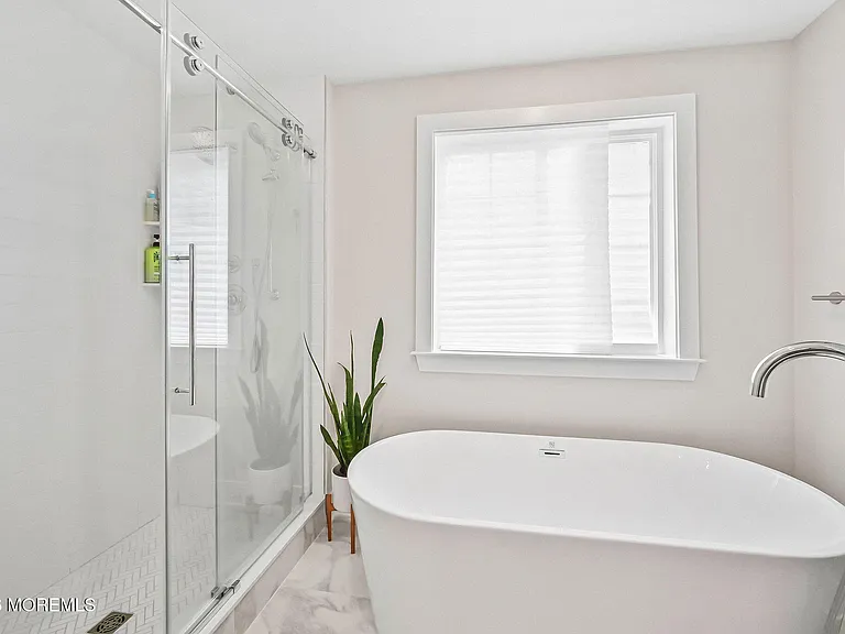 4039 Heron Dr — Photo 28