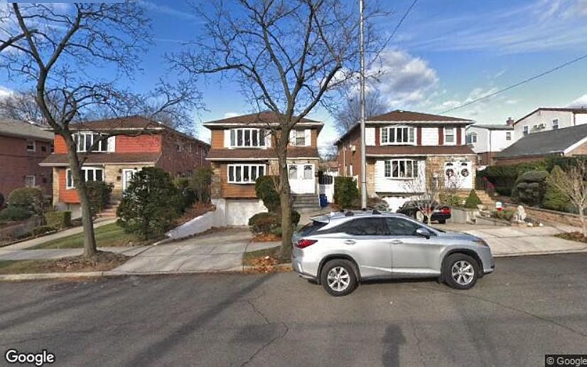 1st image of 21911 46th Ave
