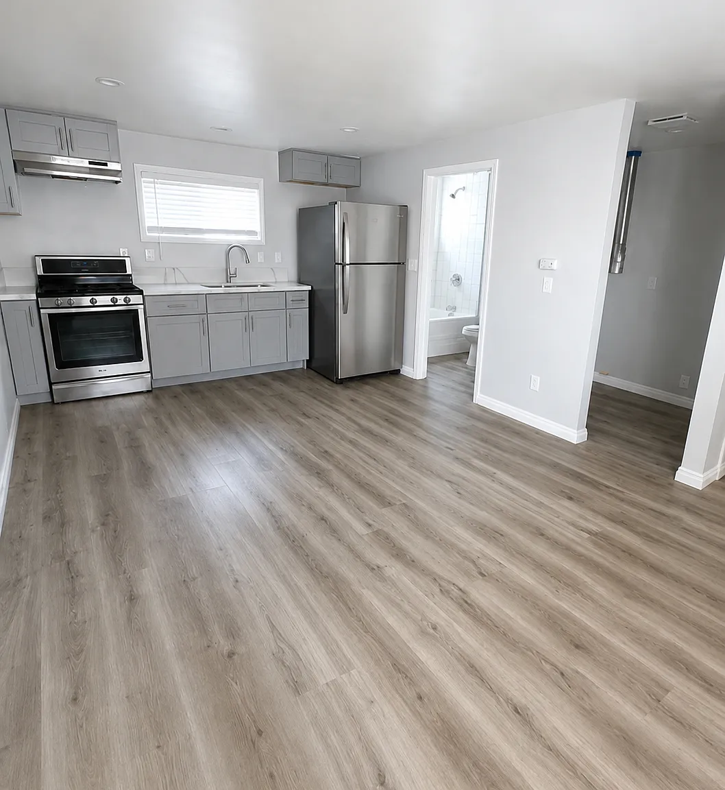 728 Lime Ave — Photo 2