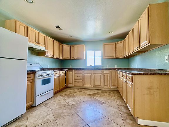 4th image of 245 N 12th St #245