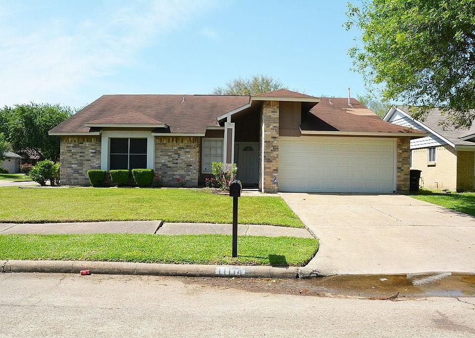 1st image of 11114 Llama Ln