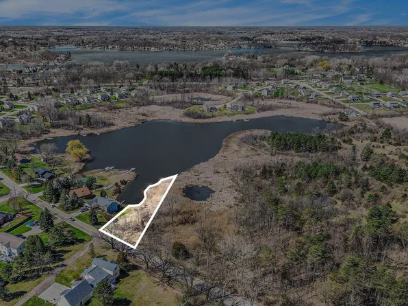 1-01 Butcher Rd, Fenton, MI 48430