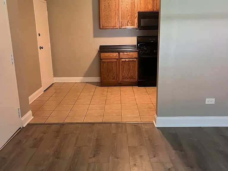 10917 S Lloyd Dr #3 — Photo 6