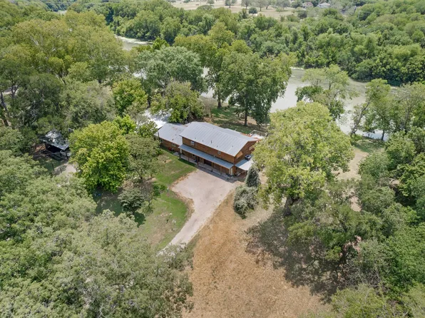 315 Riverwood Dr, Bastrop, TX 78602