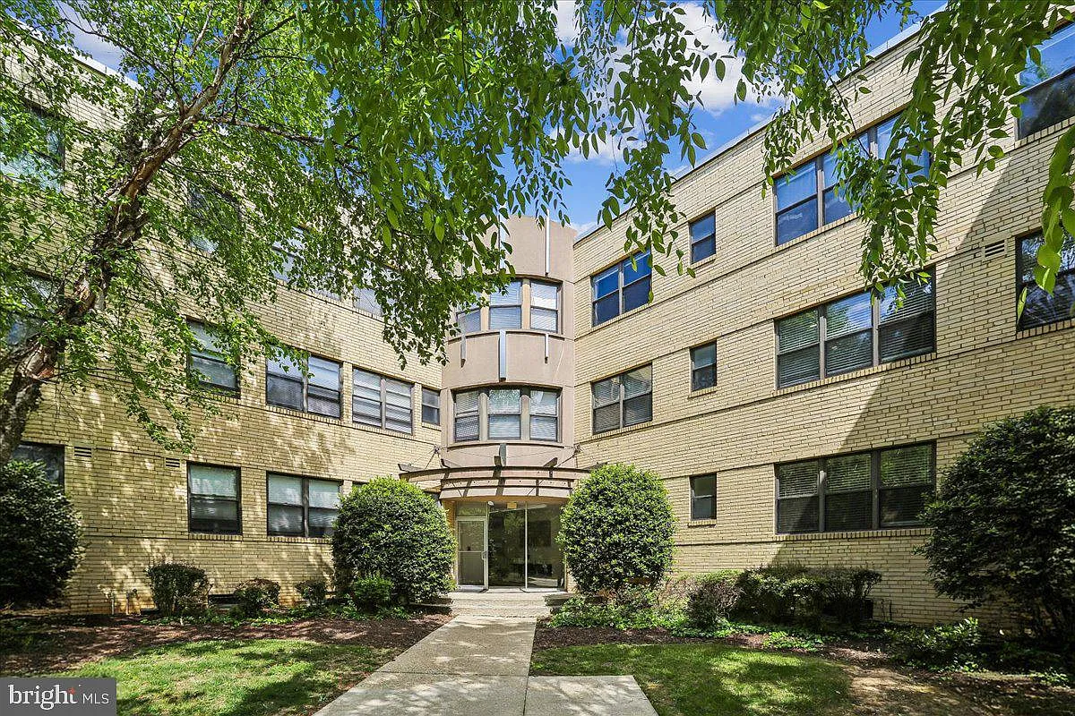 Congress Heights — Photo 2