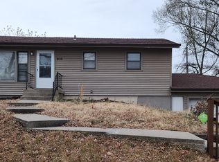 913 S Missouri St, Liberty, MO 64068