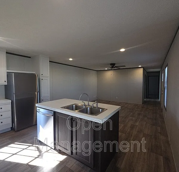 4457 Kalamath Cir #427 — Photo 6