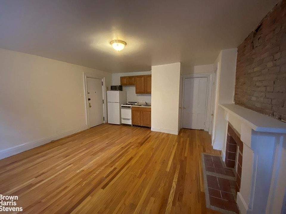 1st image of 121 Henry St APT 1F