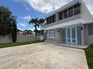 Calle Colibri #176, Dorado, PR 00646