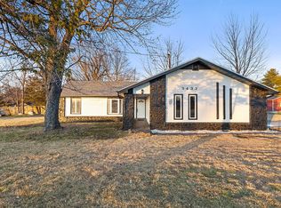 3433 E Churchill St, Springfield, MO 65809