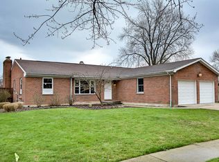 1203 Ridgeway Dr, Elgin, IL 60123