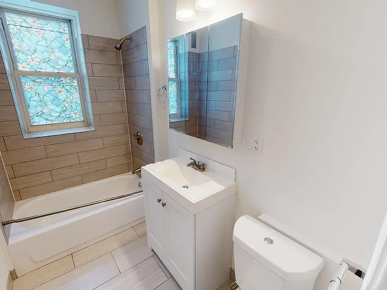 8 Farrington Ave #8A — Photo 13