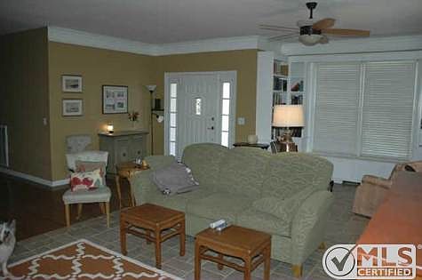 4th image of 3239 Windsor Green Dr