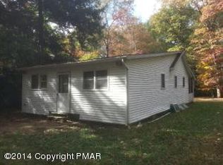 100 Creek Dr, Kunkletown, PA 18058