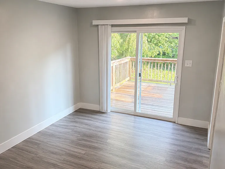 8808 Fernway Dr — Photo 3