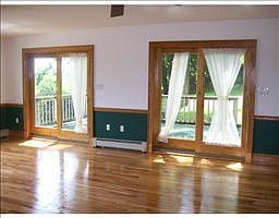 4th image of 14 Hillside Ave