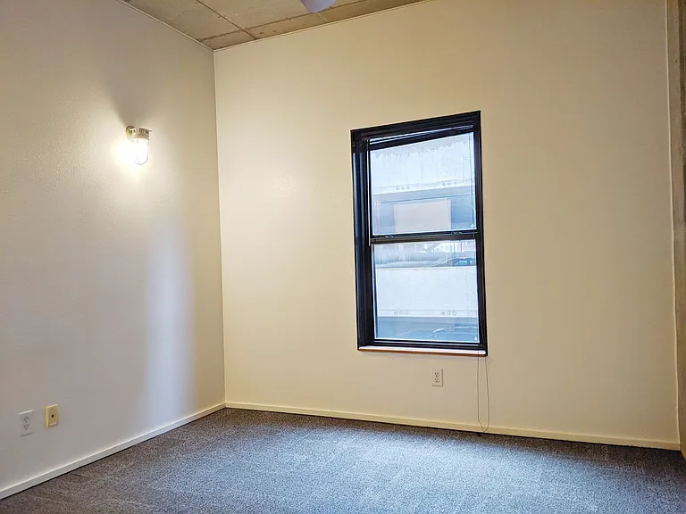 Mercury - Residential — Photo 252