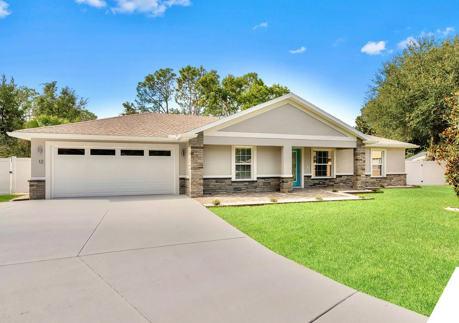 Fully Fenced, Completely Renovated 3/2/2 On A Cul-de-Sac In The Heart Of Palm Coast — Photo 4