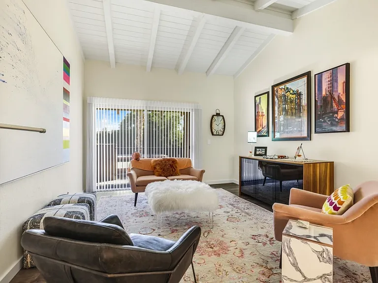 1050 E Ramon Rd #0 — Photo 4