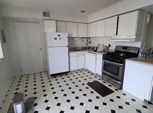 192 Evergreen Rd, Edison, NJ 08837