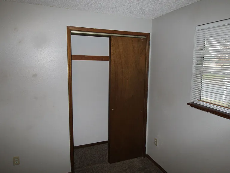 6903 N Cincinnati St — Photo 22