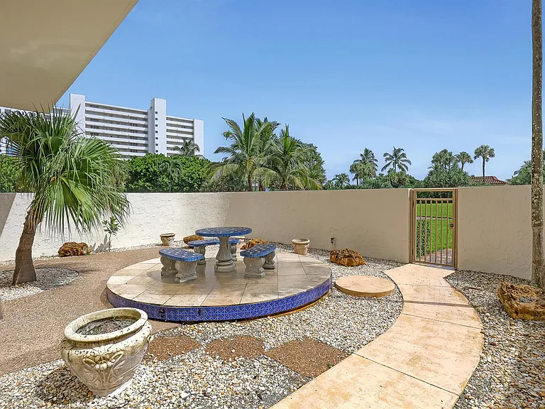 3400 N Ocean Dr #101 — Photo 14