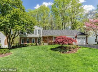 16609 Summertree Ct, Rockville, MD 20853