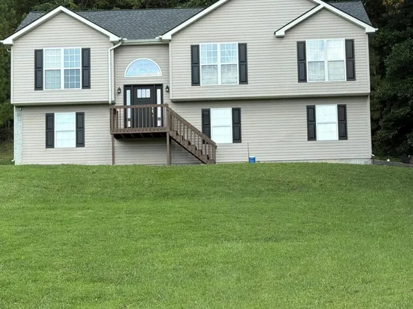 244 Windbrook Dr, Tunnel Hill, GA 30755