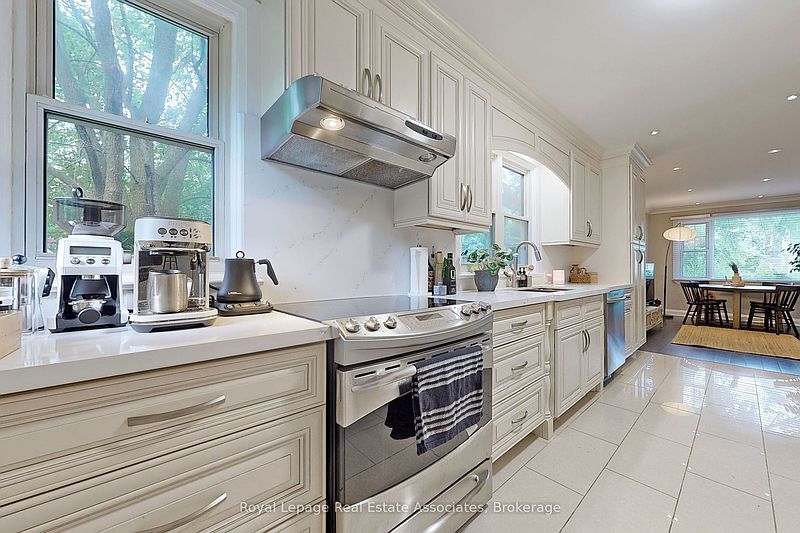 Burlington House for rent - 3 Bedrooms — photo 19