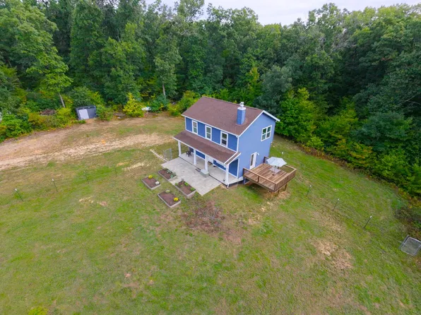 1910 N Gordon Ave, White Cloud, MI 49349