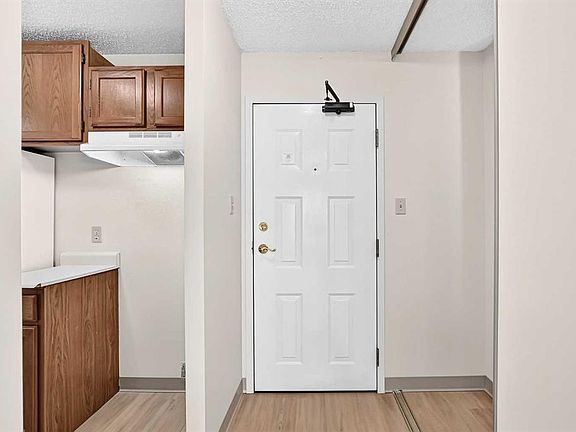 4th image of 924 S 14th Ave SW #1511