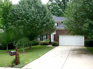 2823 Glen Summit Dr, Charlotte, NC 28270