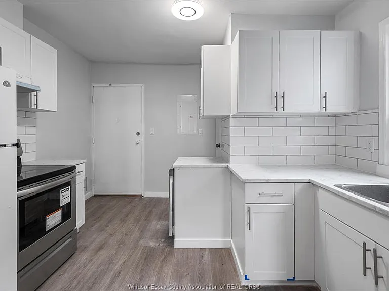 900 Ottawa St #10 — Photo 5