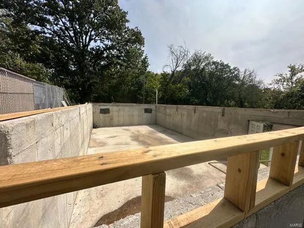 3241 Fountain City Rd, De Soto, MO 63020