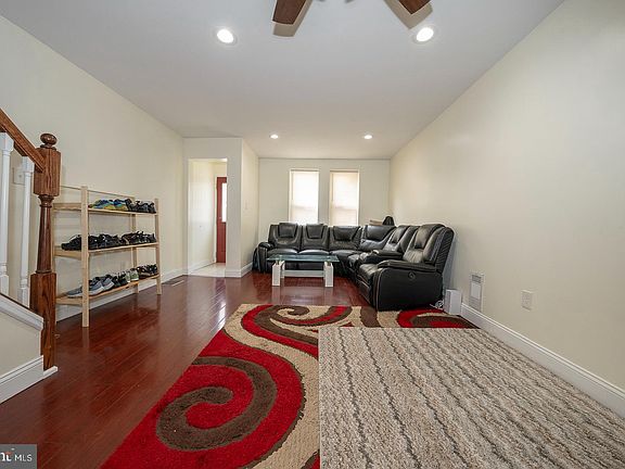 3rd image of 311 Cantrell St