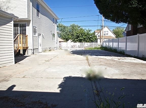 2nd image of 131 Elzey Ave