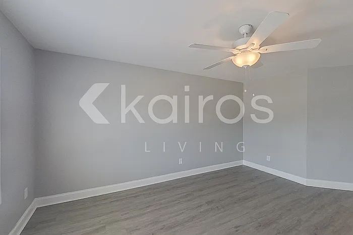 3704 Oak Leaf Way #E — Photo 15