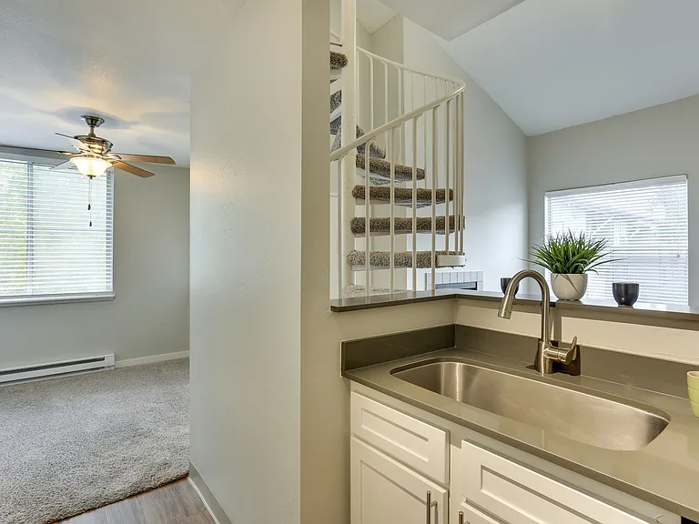 Sterling Pointe — Photo 10