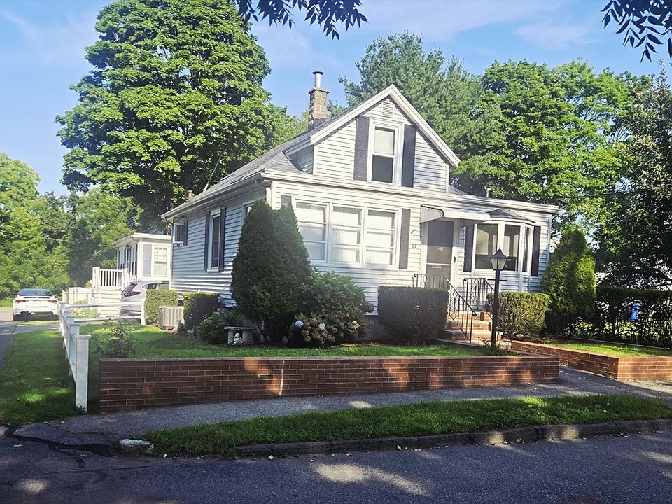 1st image of 12 Williams St