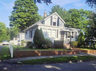 12 Williams St, Danvers, MA 01923