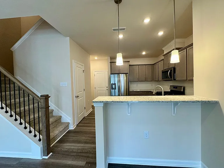 241 Ribbon Rail St — Photo 7