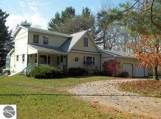 301 Monument Rd, East Tawas, MI 48730