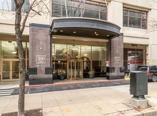 200 N Dearborn St UNIT 3008, Chicago, IL 60601