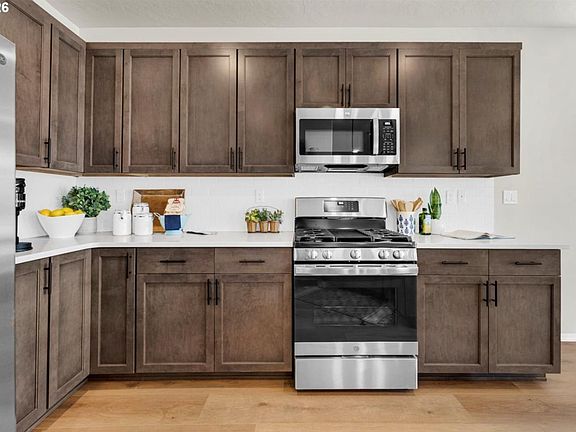 3rd image of 1010 S 52nd St