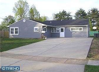 extra wide concrete driveway