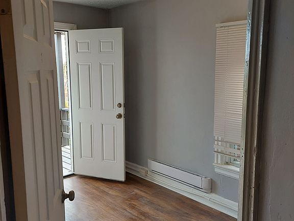 4th image of 110 Buena Vista Ave