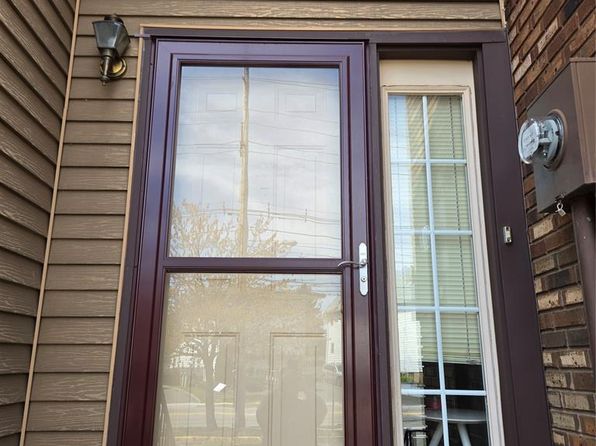39 Ross Rd, Wallington, NJ 07057