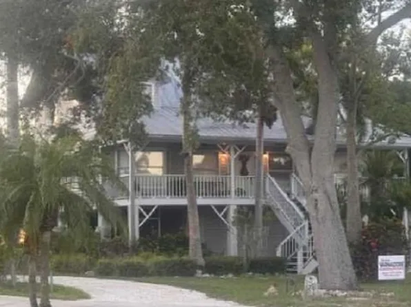 808 35th Avenue Dr W, Palmetto, FL 34221