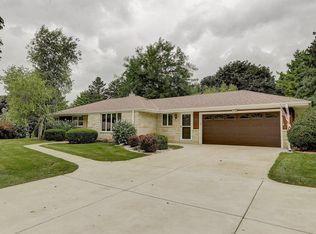 17310 W Small Rd, New Berlin, WI 53146